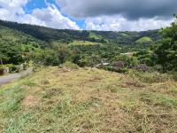 Terreno com vista deslumbrante a 5 minutos do centro