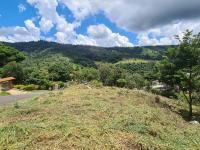 Terreno com vista deslumbrante a 5 minutos do centro