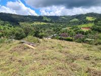 Terreno com vista deslumbrante a 5 minutos do centro