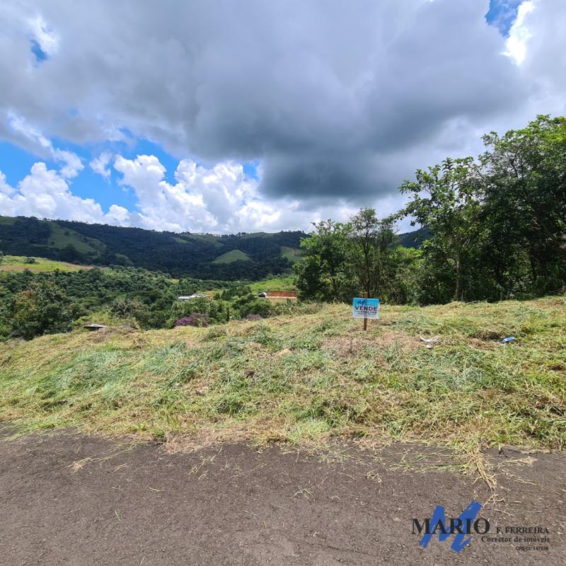 Terreno com vista deslumbrante a 5 minutos do centro