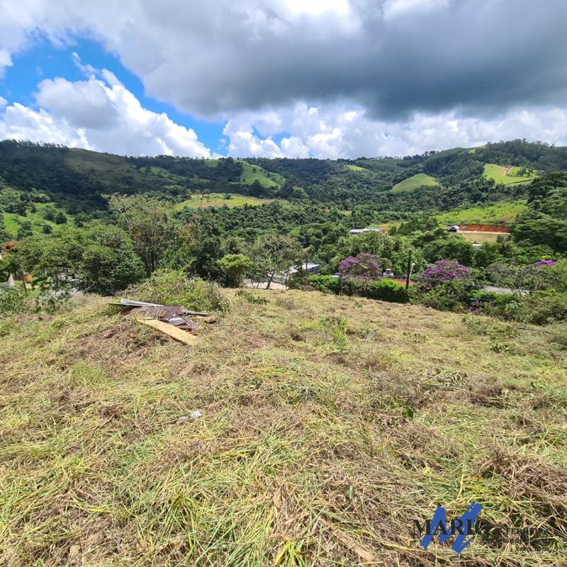 Terreno com vista deslumbrante a 5 minutos do centro