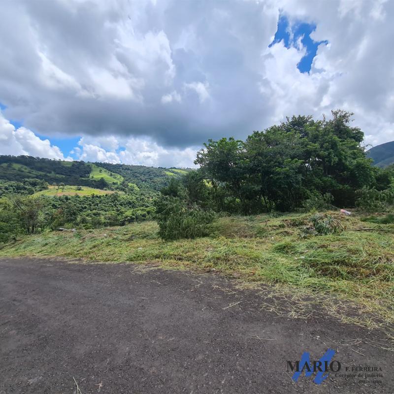 Terreno com vista deslumbrante a 5 minutos do centro