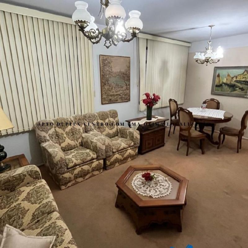 Apartamento Duplex no Centro – Excelente Localização!