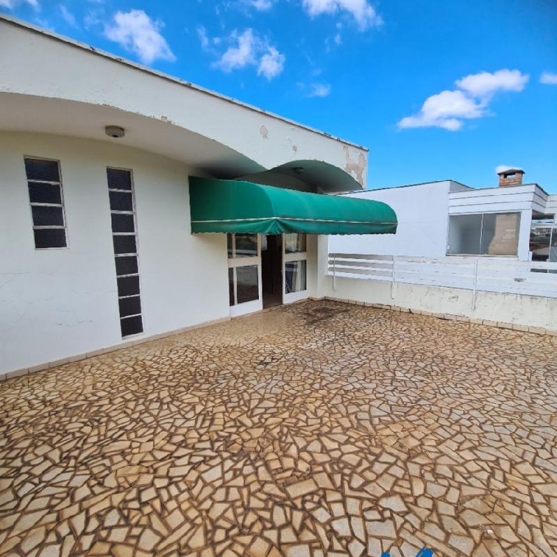 Apartamento Duplex no Centro – Excelente Localização!