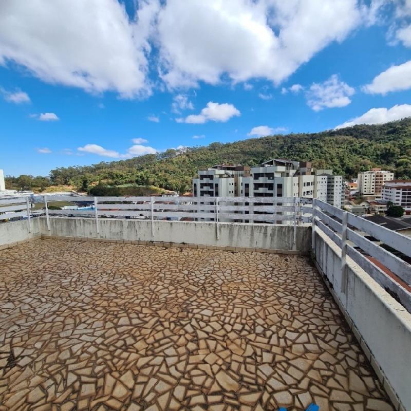 Apartamento Duplex no Centro – Excelente Localização!