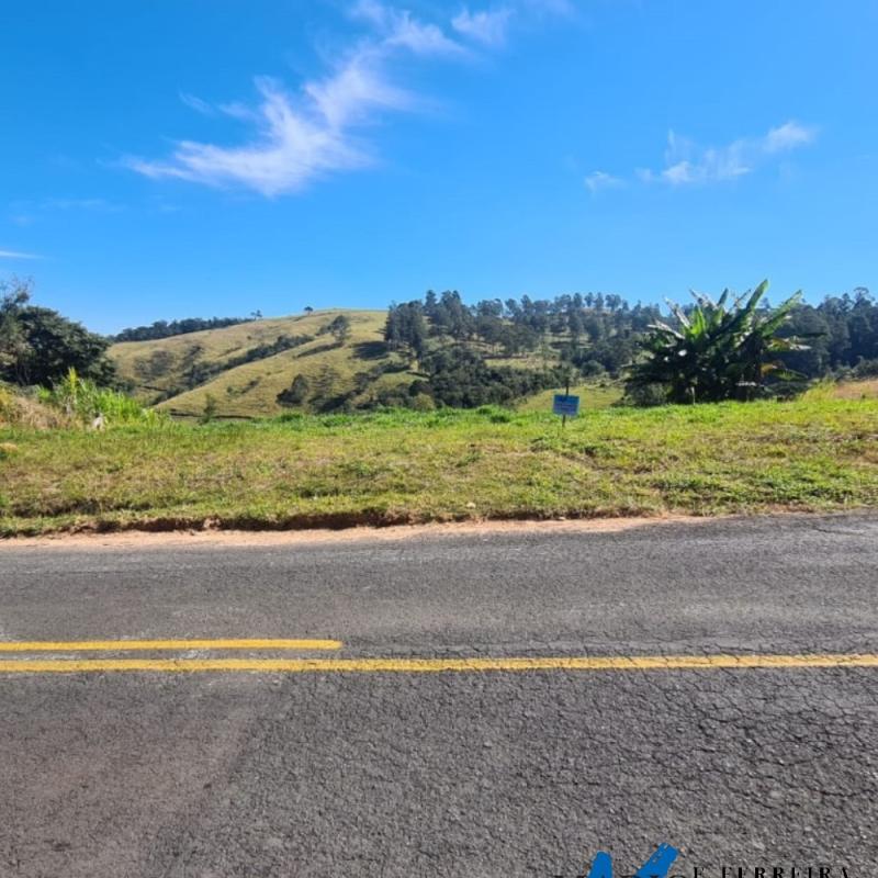 TERRENO EM UMA AREA MUITO PRIVILEGIADA DA CIDADE