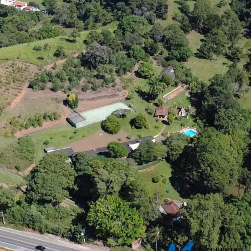 CHÁCARA EM ÁGUAS DE LINDÓIA