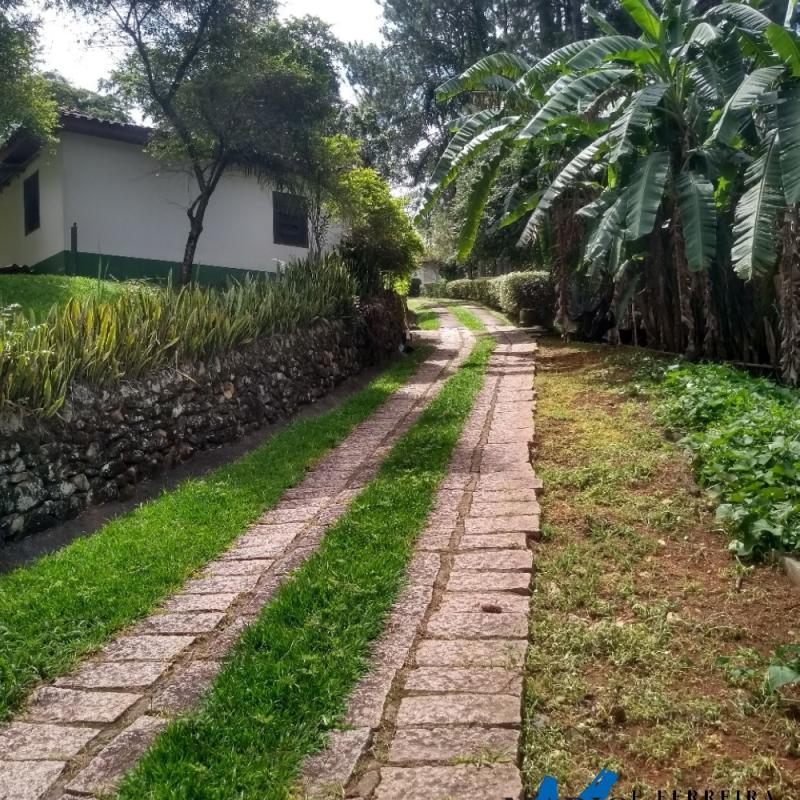 CHÁCARA EM ÁGUAS DE LINDÓIA