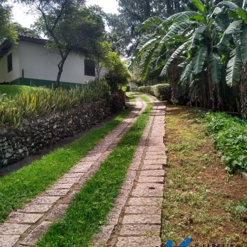 CHÁCARA EM ÁGUAS DE LINDÓIA