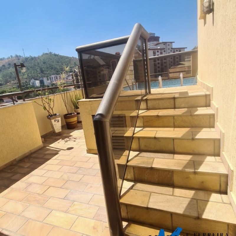 Cobertura com vista incrível para a cidade