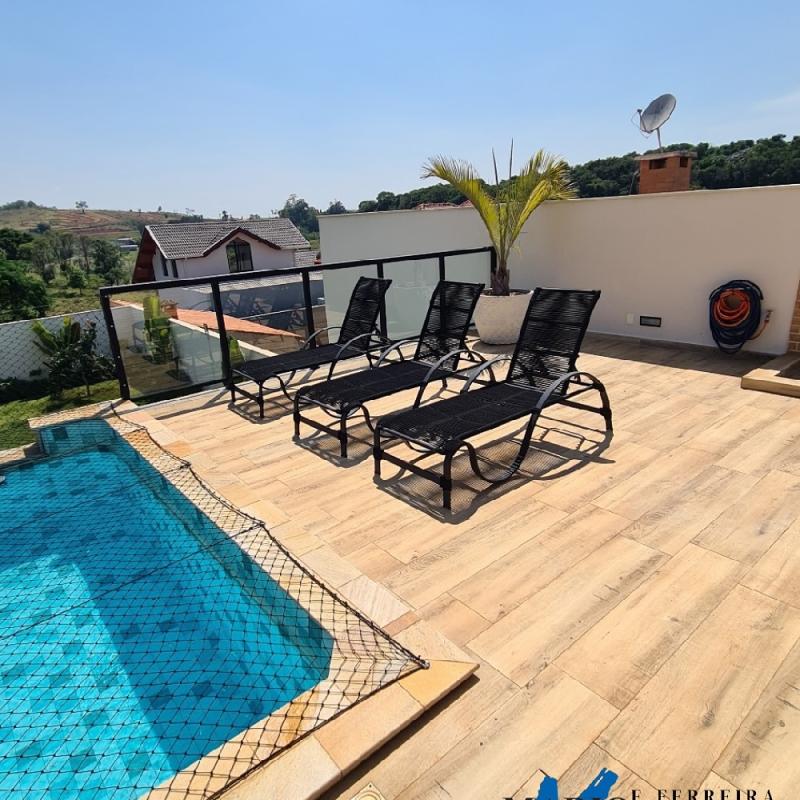 Residência em Condomínio Fechado – Águas de Lindóia