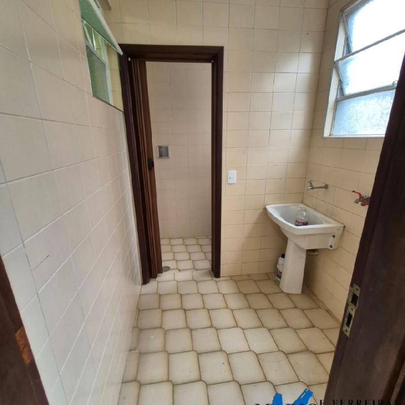 IMÓVEL À VENDA – ÓTIMA LOCALIZAÇÃO