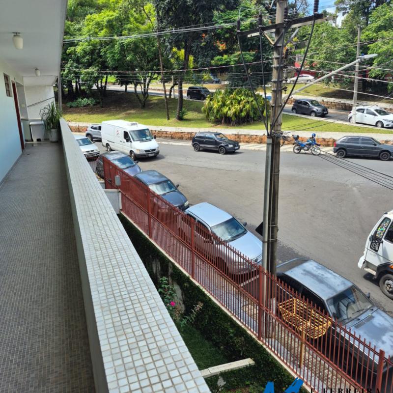 APARTAMENTOS À VENDA – LOCALIZAÇÃO EXCELENTE