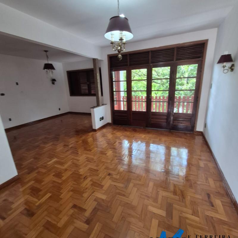 APARTAMENTOS À VENDA – LOCALIZAÇÃO EXCELENTE