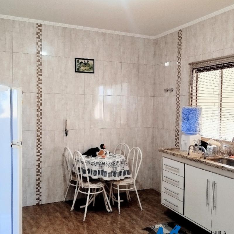 Casa à Venda em Águas de Lindóia