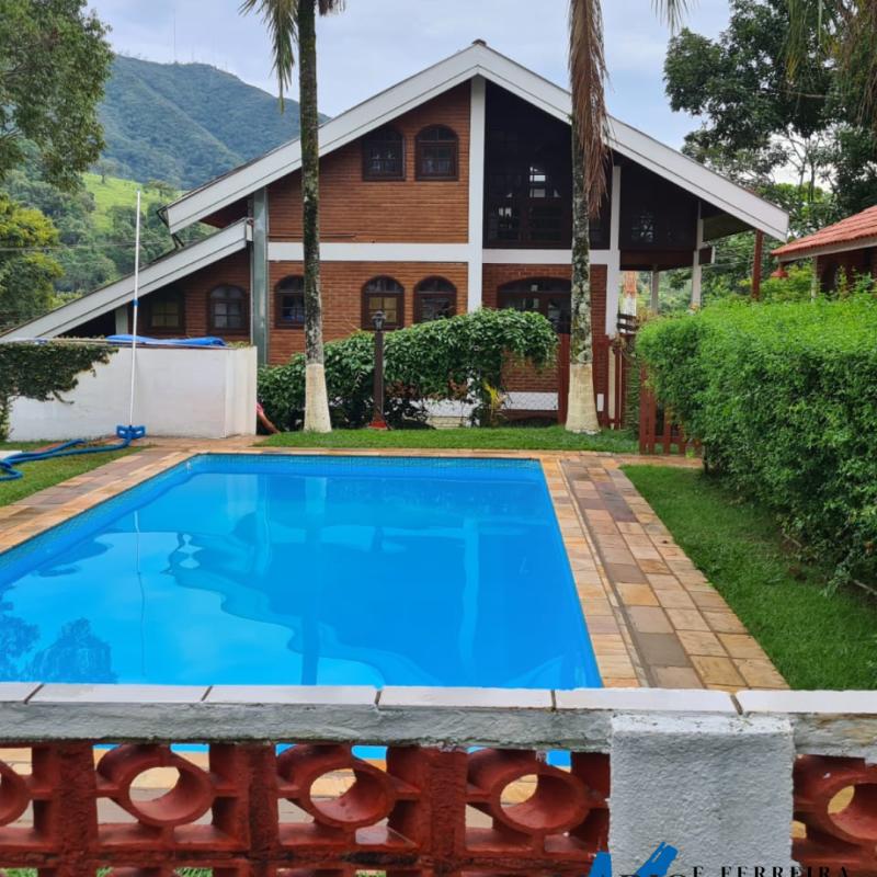 LINDA CHÁCARA À VENDA – ÁGUAS DE LINDÓIA