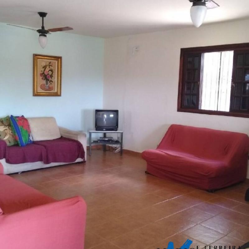 CHÁCARA COM VISTA PARA AS MONTANHAS