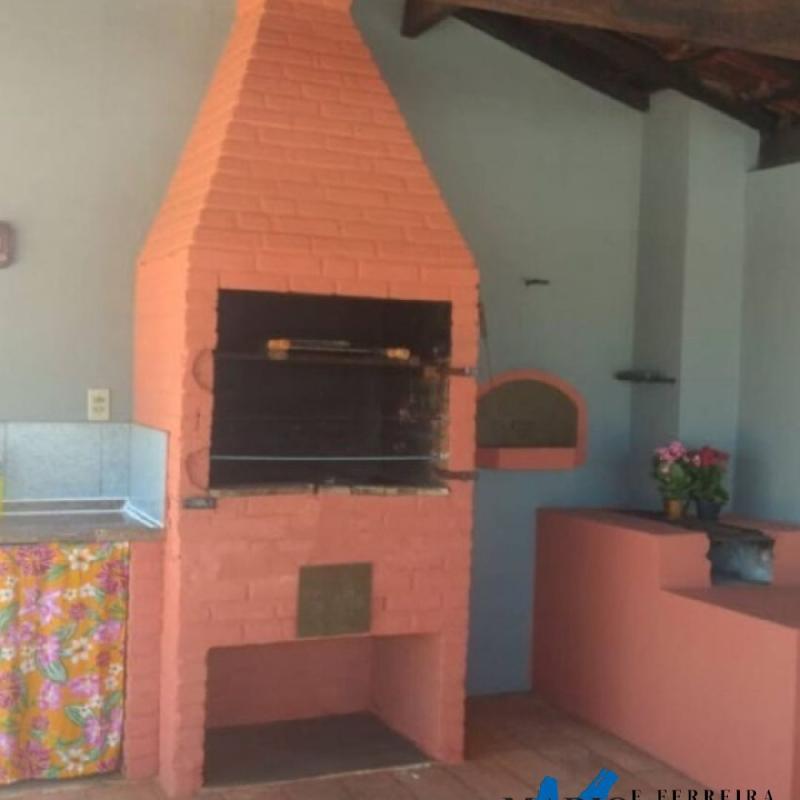 CHÁCARA COM VISTA PARA AS MONTANHAS