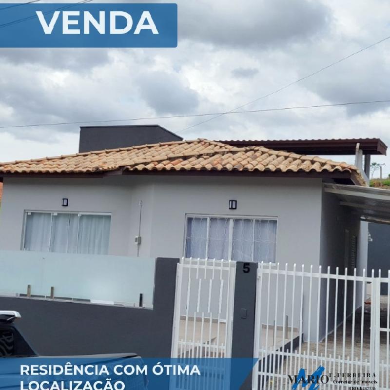  RESIDÊNCIA COM ÓTIMA LOCALIZAÇÃO