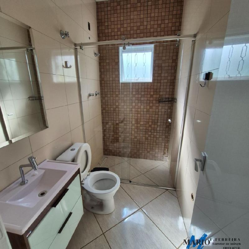 RESIDÊNCIA COM ÓTIMA LOCALIZAÇÃO