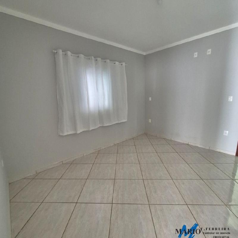  RESIDÊNCIA COM ÓTIMA LOCALIZAÇÃO
