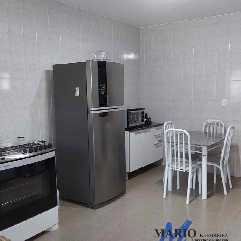 RESIDÊNCIA EM BAIRRO CALMO E TRANQUILO