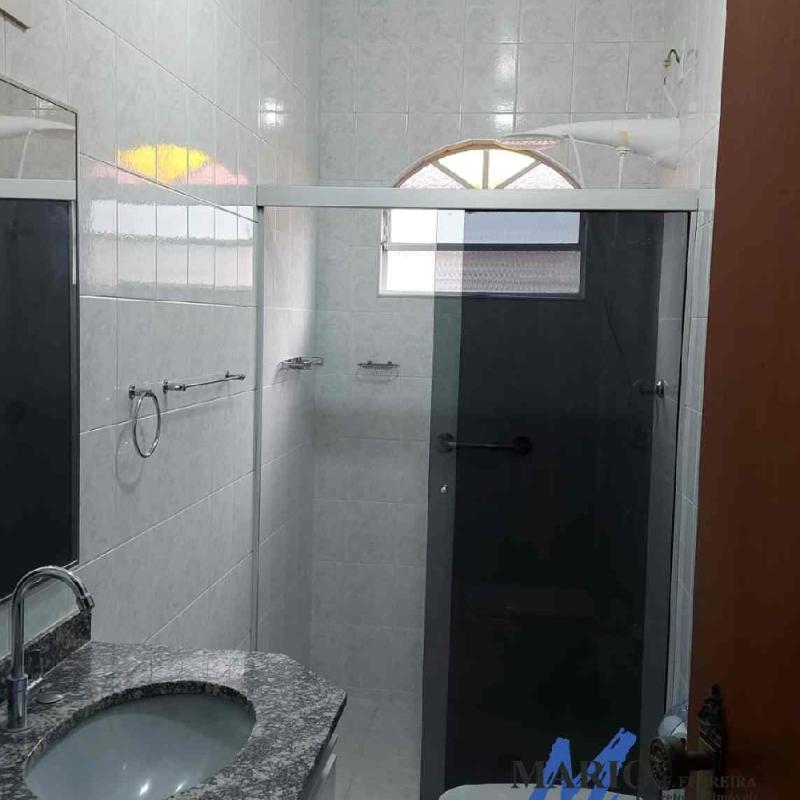 RESIDÊNCIA EM BAIRRO CALMO E TRANQUILO