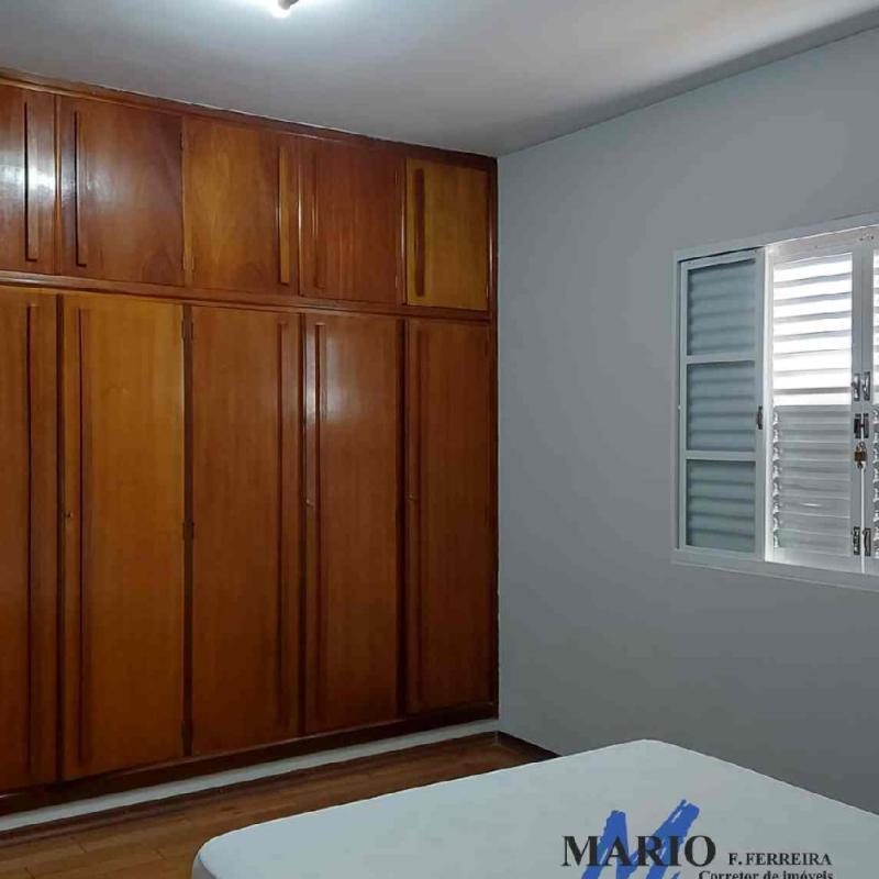 RESIDÊNCIA EM BAIRRO CALMO E TRANQUILO