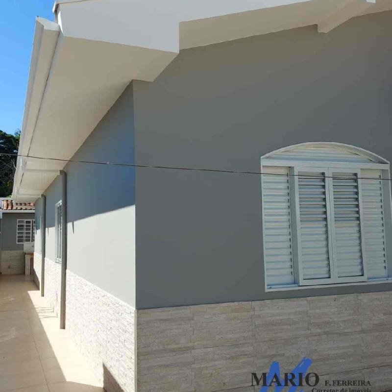 RESIDÊNCIA EM BAIRRO CALMO E TRANQUILO