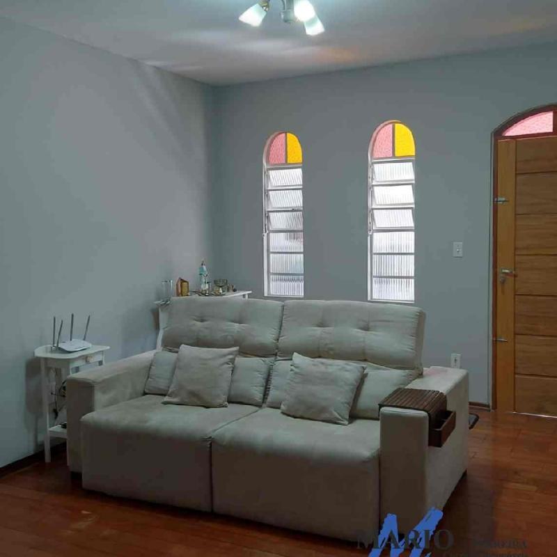 RESIDÊNCIA EM BAIRRO CALMO E TRANQUILO