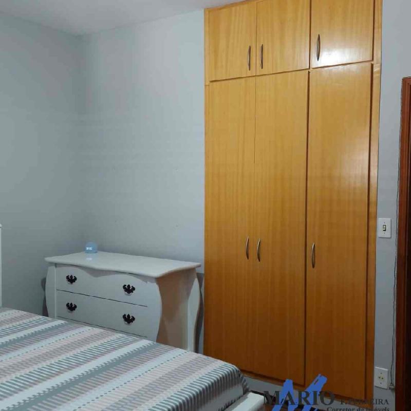 RESIDÊNCIA EM BAIRRO CALMO E TRANQUILO