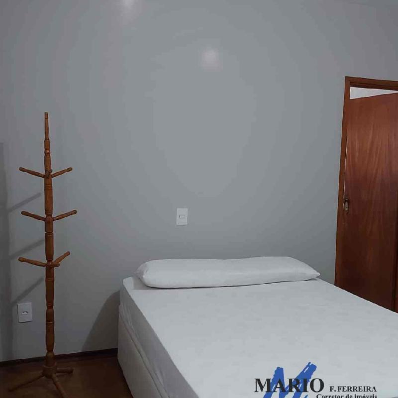 RESIDÊNCIA EM BAIRRO CALMO E TRANQUILO