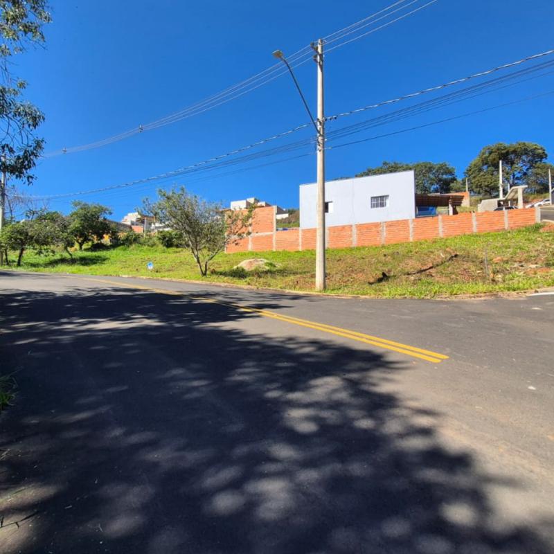 OPORTUNIDADE NO LOTEAMENTO MONTE BELO