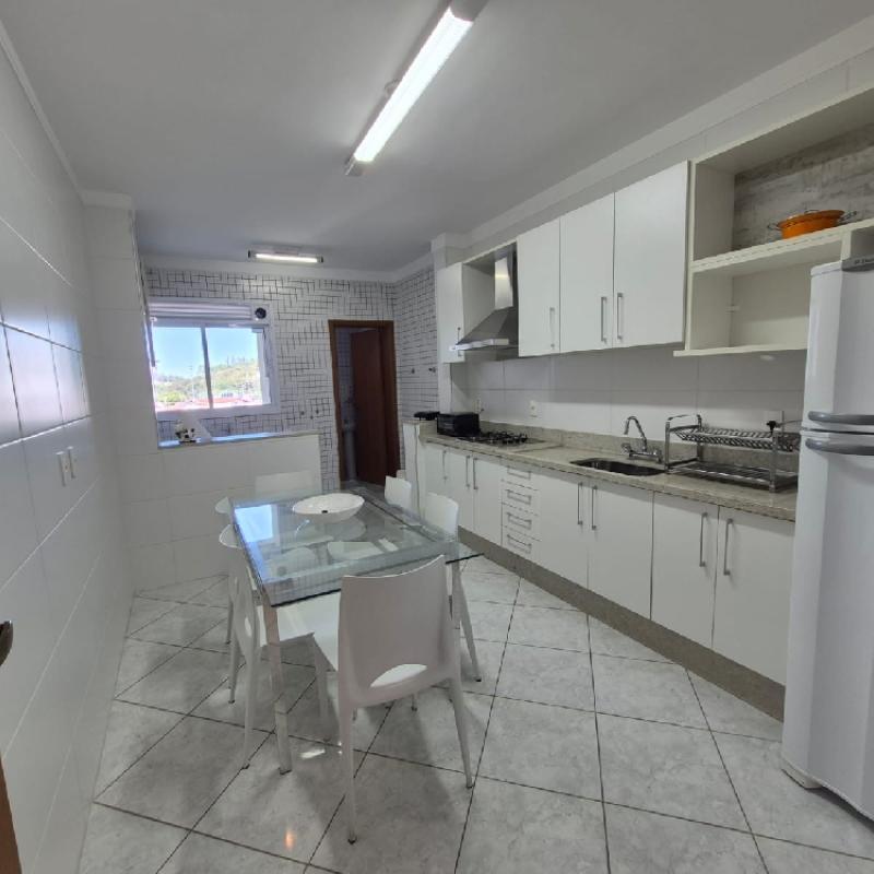 APARTAMENTO MOBILIADO À VENDA – CENTRO DE ÁGUAS DE LINDÓIA