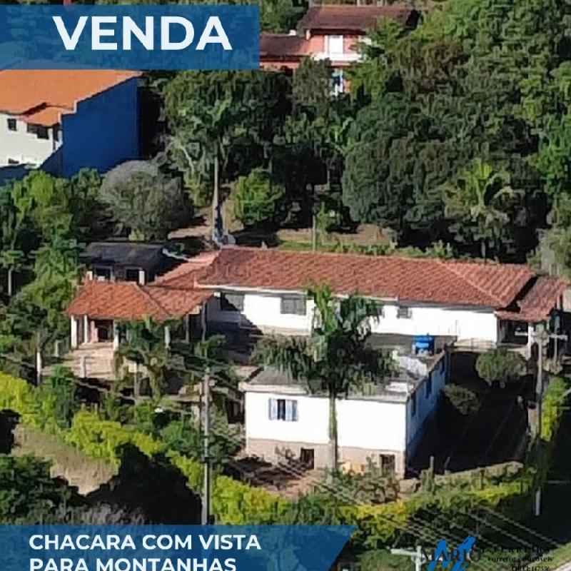CHÁCARA COM VISTA PARA AS MONTANHAS